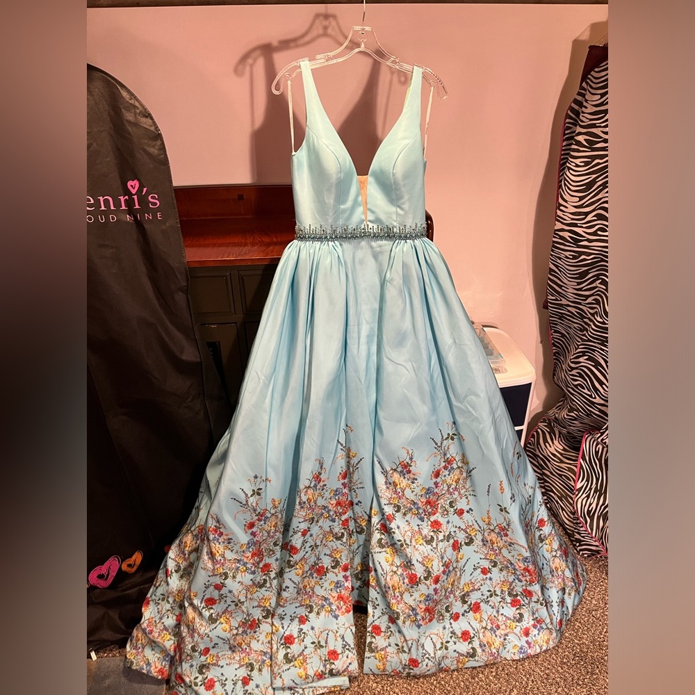 Sherri Hill Prom Dress